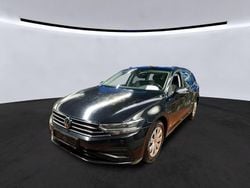 Schwarz Gebraucht 2021 VW Passat Basis Kombi | 12.690 € (Guter Preis)