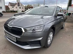 Graphite grau metallic Gebraucht 2023 Skoda Fabia Ambition Limousine | 23.500 € (Fairer Preis)
