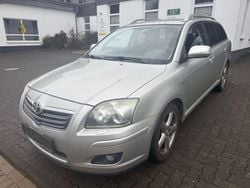 Silber Gebraucht 2007 Toyota Avensis Executive Kombi | 1.999 € (Guter Preis)