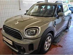 Moonwalk grey (metallic) Gebraucht 2022 Mini Cooper Countryman Essential SUV | 23.897 € (Guter Preis)