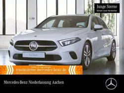 Weiß Gebraucht 2022 Mercedes A250 Progressive Limousine | 26.990 € (Guter Preis)