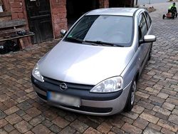 Silber Gebraucht 2001 Opel Corsa Kleinwagen | 1.200 €