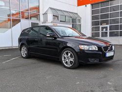 Schwarz Gebraucht 2010 Volvo V50 Momentum Kombi | 6.990 € (Teuer)