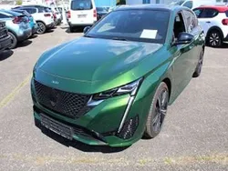 Olivgrün Gebraucht 2023 Peugeot 308 GT Limousine | 28.300 € (Etwas zu teuer)