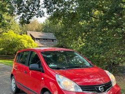 Rot Gebraucht 2009 Nissan Note Van / Kleinbus | 1.300 €