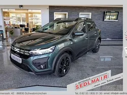 Grün Neu 2025 Dacia Sandero Expression Kleinwagen | 18.240 € (Superpreis)
