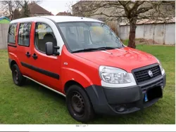Rot Gebraucht 2007 Fiat Doblò Van / Kleinbus | 3.999 €
