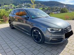 Grau Gebraucht 2014 Audi A3 Sportback S-Line Limousine | 16.500 € (Etwas zu teuer)