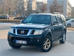 Schwarz Gebraucht 2012 Nissan Pathfinder SUV | 7.770 € (Teuer)