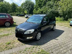 Schwarz Gebraucht 2010 Skoda Roomster Active Kombi | 2.999 € (Fairer Preis)