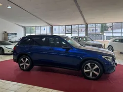 Blau Gebraucht 2018 Mercedes GLC220 AMG line SUV | 31.900 € (Etwas zu teuer)