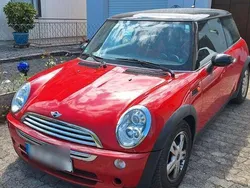 Rot Gebraucht 2004 Mini Cooper Kleinwagen | 3.999 € (Etwas zu teuer)