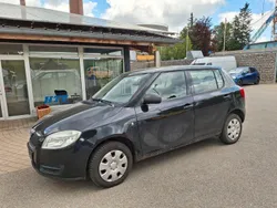 Schwarz Gebraucht 2009 Skoda Fabia Kleinwagen | 950 € (Superpreis)