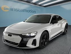 Beige Gebraucht 2024 Audi e-tron GT quattro Limousine | 87.299 €