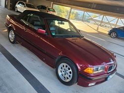 Rot Gebraucht 1993 BMW 325 Cabriolet Cabrio | 15.000 €
