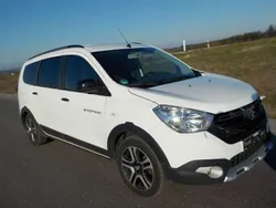 Weiß Gebraucht 2021 Dacia Lodgy Stepway Van / Kleinbus | 10.900 € (Guter Preis)