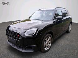 Schwarz Gebraucht 2024 Mini Countryman Classic SUV | 43.560 €