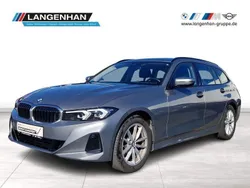 Grau Gebraucht 2023 BMW 318 Kombi | 34.822 € (Etwas zu teuer)