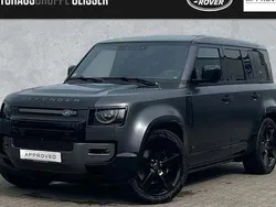 Grau Gebraucht 2023 Land Rover Defender Carpathian Edition SUV | 93.751 €