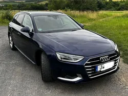 Blau Gebraucht 2021 Audi A4 Advanced Kombi | 25.600 € (Fairer Preis)