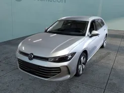 Silber Gebraucht 2024 VW Passat Business Kombi | 39.850 €