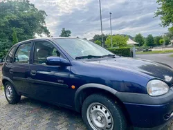 Blau Gebraucht 1999 Opel Corsa Edition Limousine | 1.599 € (Fairer Preis)