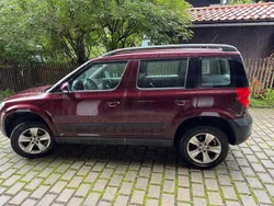 Rot Gebraucht 2010 Skoda Yeti Active SUV | 5.700 € (Fairer Preis)