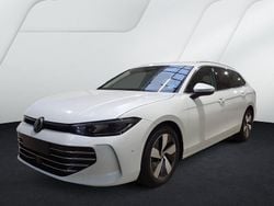 Weiß Gebraucht 2025 VW Passat Elegance Kombi | 36.430 € (Guter Preis)