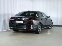 Schwarz Gebraucht 2025 BMW 520 Comfort Edition Limousine | 42.820 € (Superpreis)