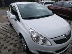 Weiß Gebraucht 2009 Opel Corsa Edition Kleinwagen | 1.550 € (Guter Preis)