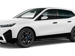 Weiß Gebraucht 2024 BMW iX SUV | 67.015 € (Etwas zu teuer)