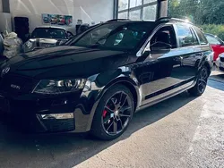 Schwarz Gebraucht 2016 Skoda Octavia RS Kombi | 10.900 € (Guter Preis)