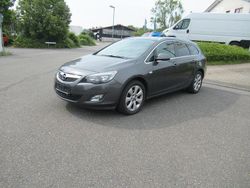 Grau Gebraucht 2011 Opel Astra Sport Kombi | 4.990 € (Teuer)