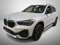 Weiß Gebraucht 2021 BMW X1 Performance SUV | 29.749 € (Fairer Preis)