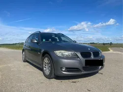 Grau Gebraucht 2009 BMW 320 Kombi | 4.099 € (Guter Preis)
