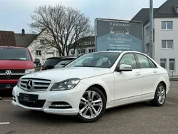 Weiß Gebraucht 2013 Mercedes C180 Avantgarde Limousine | 15.490 € (Etwas zu teuer)