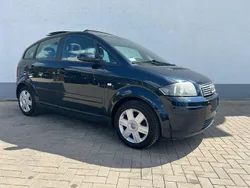 Blau Gebraucht 2004 Audi A2 Kleinwagen | 2.400 € (Guter Preis)