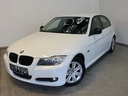 Weiß Gebraucht 2009 BMW 318 Comfort Edition Limousine | 5.970 € (Etwas zu teuer)