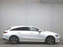 Weiss Gebraucht 2021 Mercedes CLA200 Shooting Brake Progressive Kombi | 22.880 € (Superpreis)
