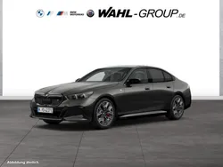 Grau Neu 2025 BMW i5 Shadowline Limousine | 87.390 € (Guter Preis)