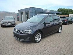 Grau Gebraucht 2016 VW Golf Sportsvan LOUNGE Van / Kleinbus | 9.990 € (Guter Preis)