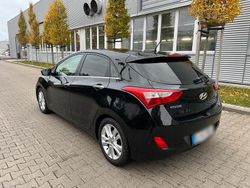 Schwarz Gebraucht 2012 Hyundai i30 GO! Limousine | 6.000 € (Fairer Preis)