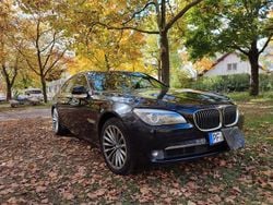 Schwarz Gebraucht 2011 BMW 740 Limousine | 9.999 € (Guter Preis)