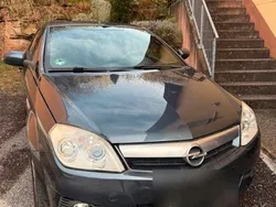 Grau Gebraucht 2005 Opel Tigra Cabrio | 1.200 € (Guter Preis)