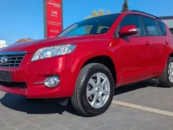 Red mica metallic Gebraucht 2011 Toyota RAV4 SUV | 11.900 € (Etwas zu teuer)