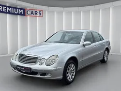 Silber Gebraucht 2002 Mercedes E220 Limousine | 4.990 € (Teuer)