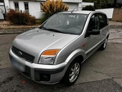 Silber Gebraucht 2007 Ford Fusion Style Kleinwagen | 2.200 € (Guter Preis)