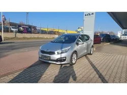 Silber Gebraucht 2016 Kia Ceed Edition 7 Limousine | 10.890 € (Fairer Preis)