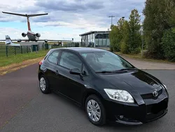 Schwarz Gebraucht 2007 Toyota Corolla Limousine | 2.999 € (Etwas zu teuer)