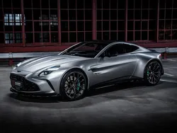 Silber Gebraucht 2024 Aston Martin V8 Vantage Coupé | 243.665 €